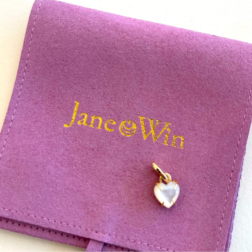New Jane Win Mother of Pearl Baby Heart Charm